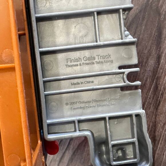 Thomas & Friends Take Along Sodor Covered Bridge2007 Gullane Starting Gate Track - Picture 5 of 7